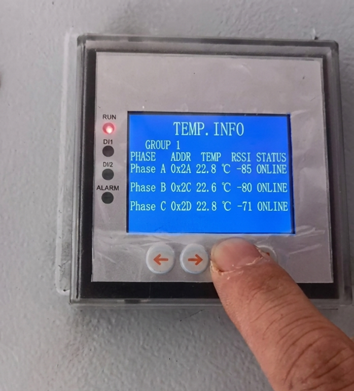 The screen of the Passive Wireless Online Temperature Monitoring System Temperature Sensor SCYC-CW30 ring main unit cable accessory built-in passive wireless temperature measurement system